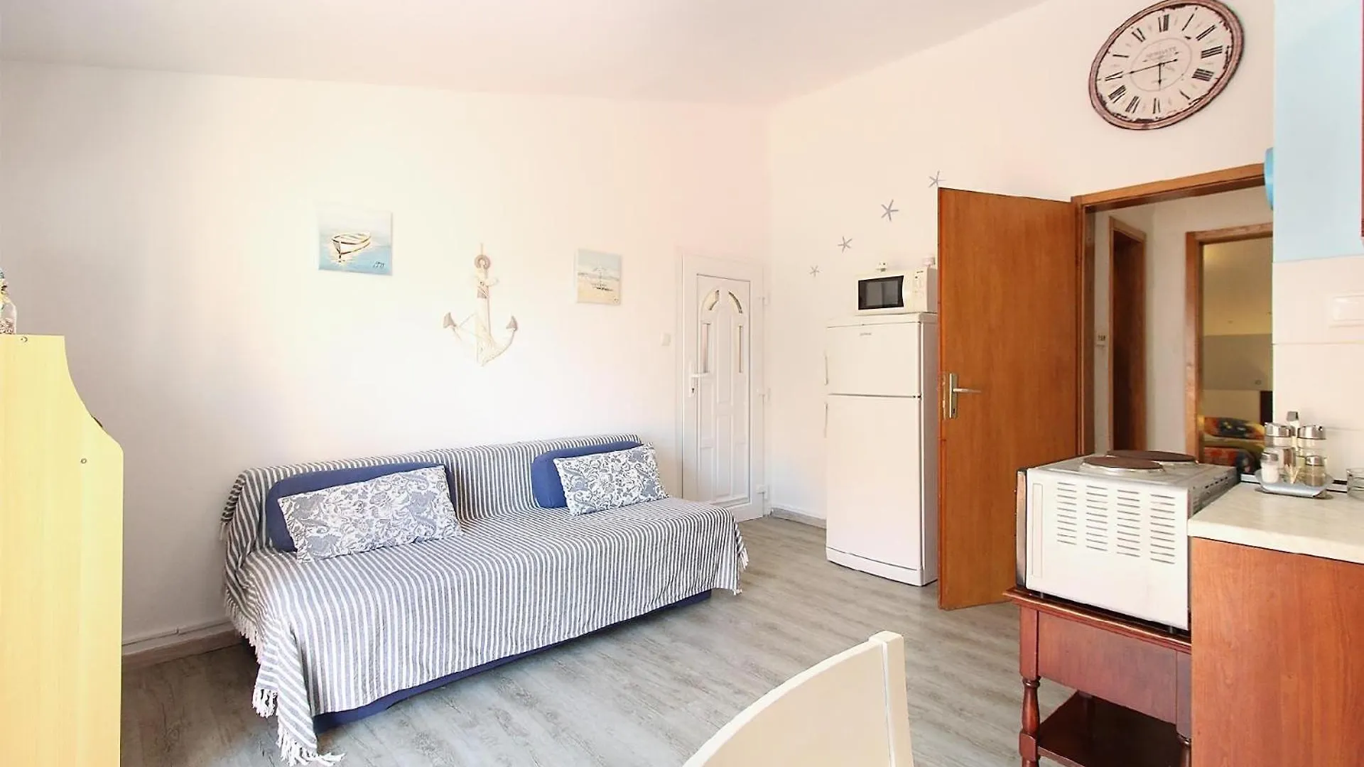 Apartment Ferienwohnung Fuer 6 Personen Ca 56 Qm In Liznjan, Istrien Suedkueste Von Istrien